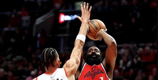 了我们霍勒迪沮丧发声而斯帅提到小卡开元棋牌20分13助3断!哈登打穿(图4) 了我们霍勒迪沮丧发声而斯帅提到小卡开元棋牌20分13助3断!哈登打穿(图4)